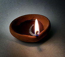 220px-Diya (1)